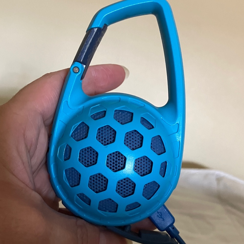 HMDX Blue Portable Speaker with Clip